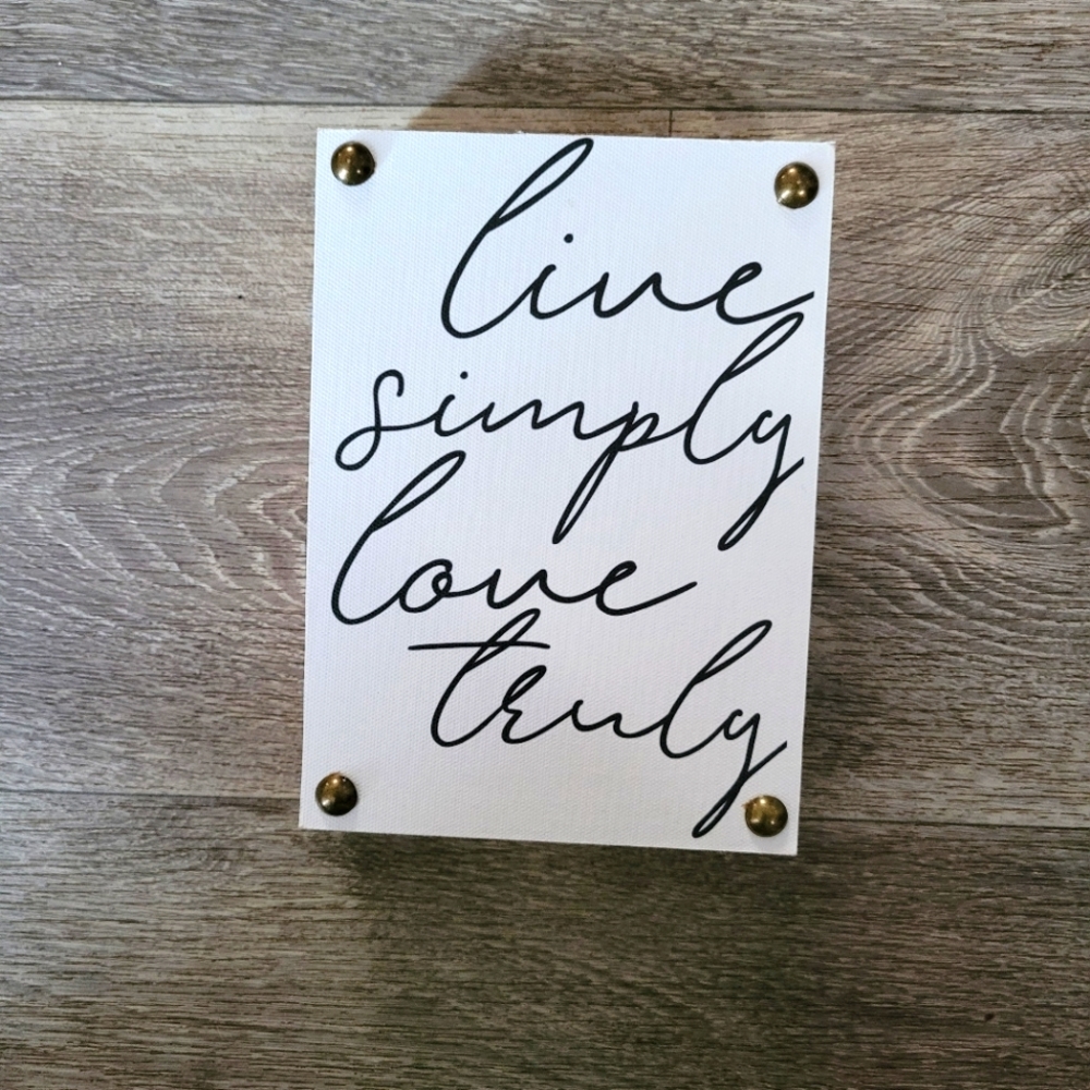 Love Simply Sign